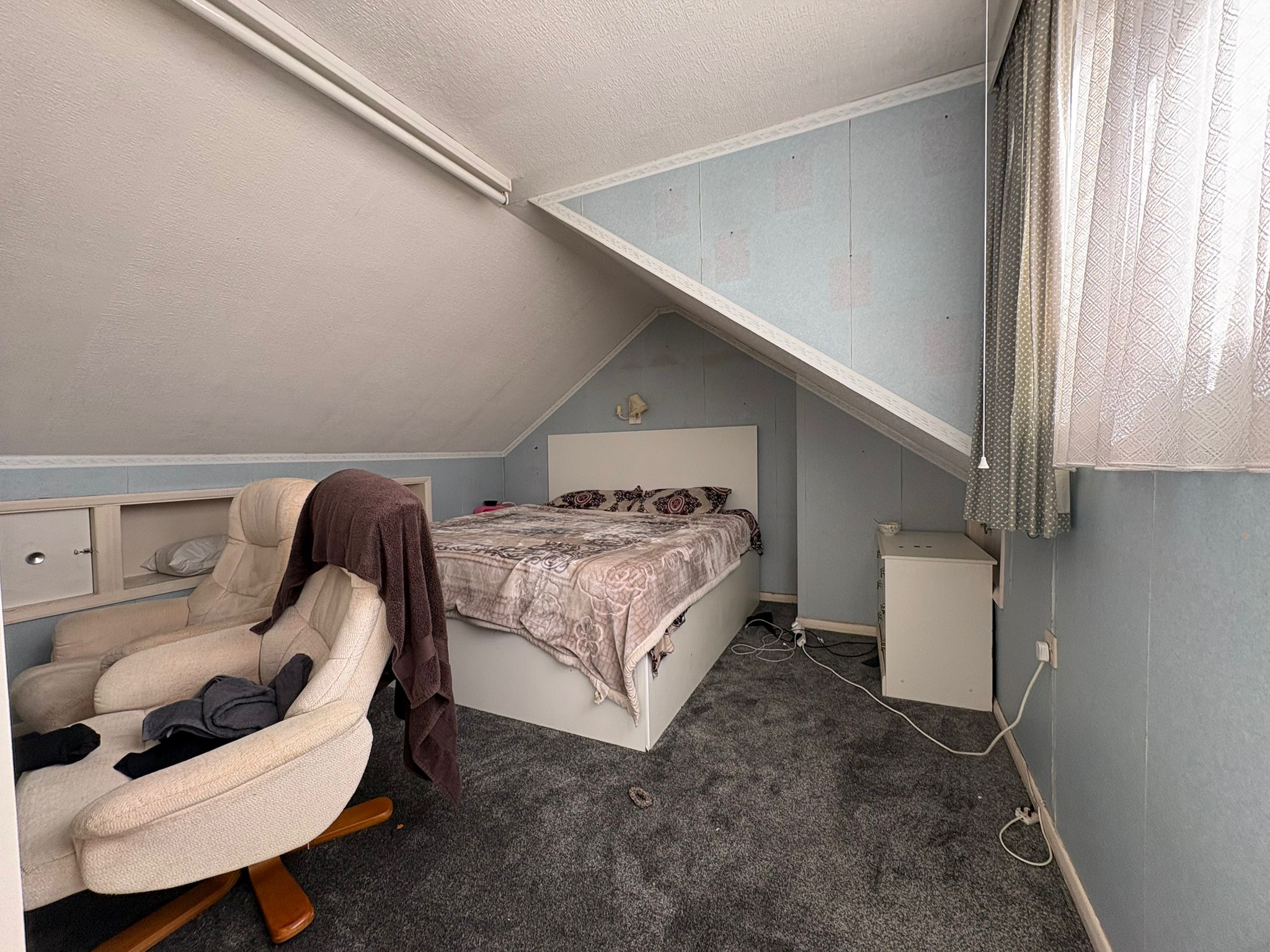 Isambard Road, Southall photo 5