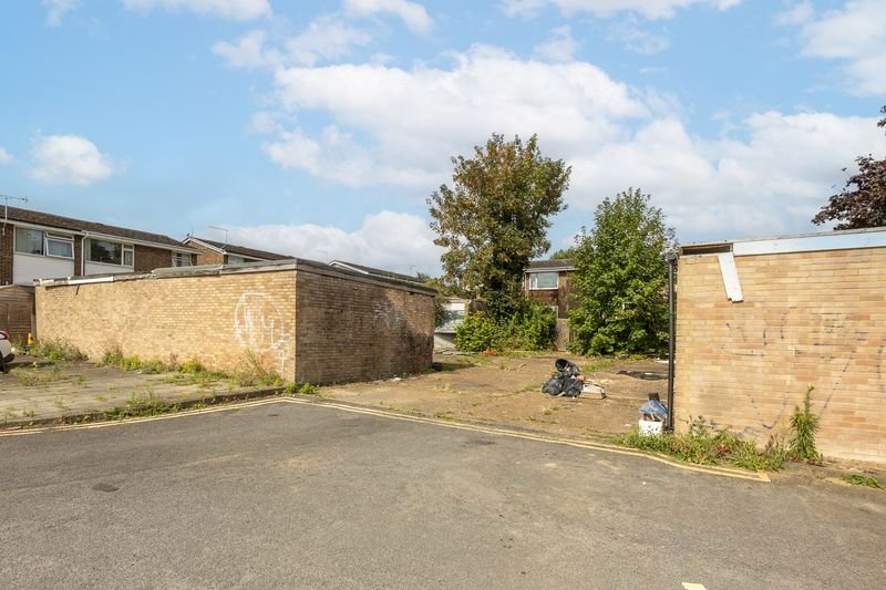 Garage, 45, Kemsing Gardens, Kent photo 4