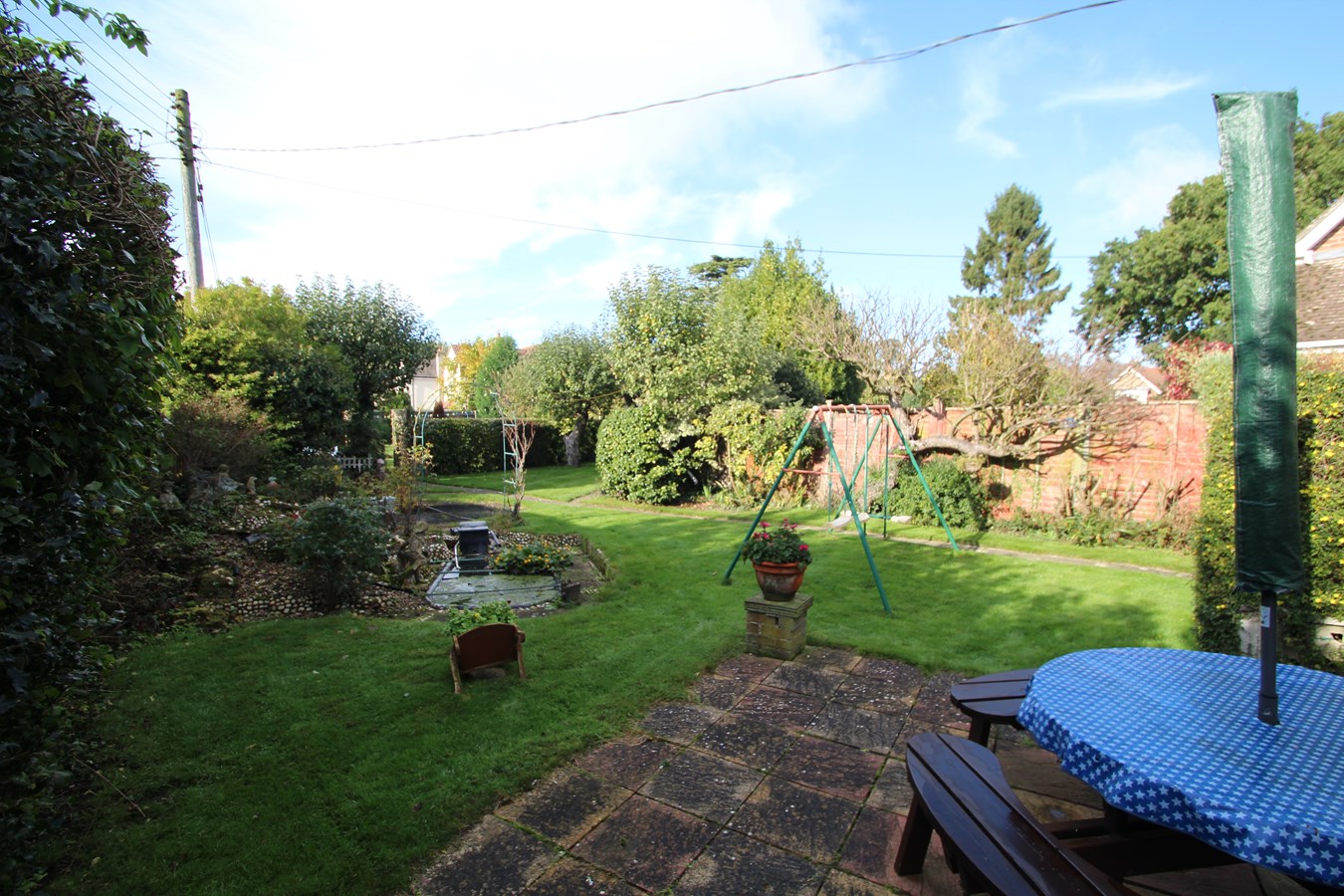 Free property report 6 Lockington Close, Stowmarket, IP14 1BH Chimnie