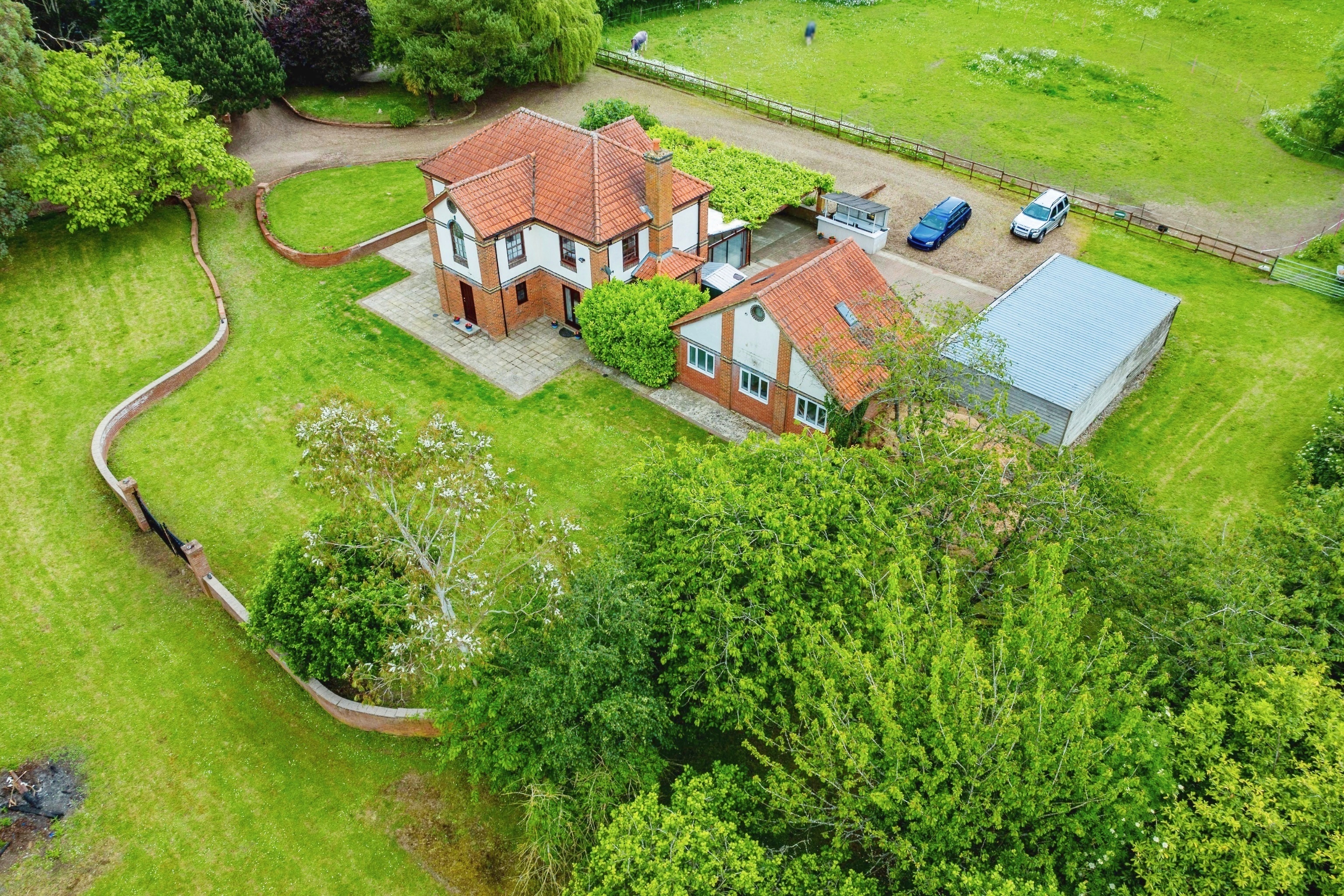 5 bedroom property for sale