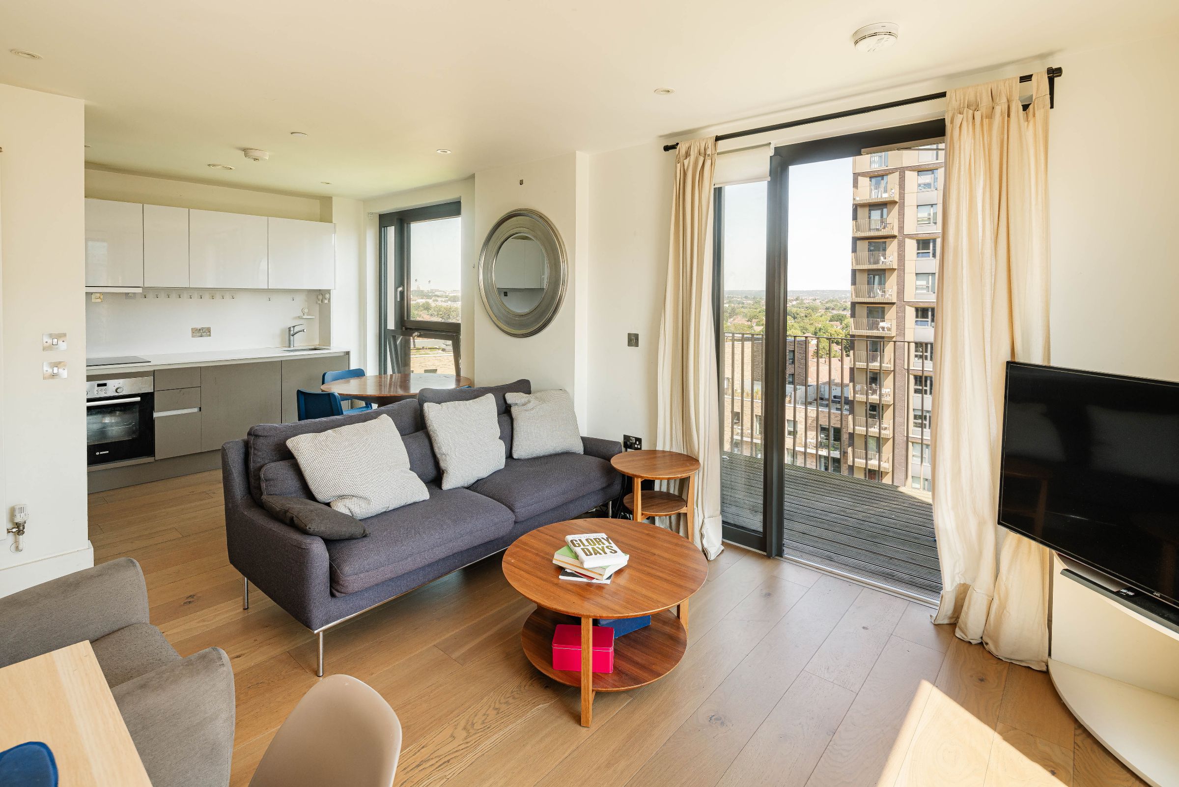 23 Horn Lane, London photo 4