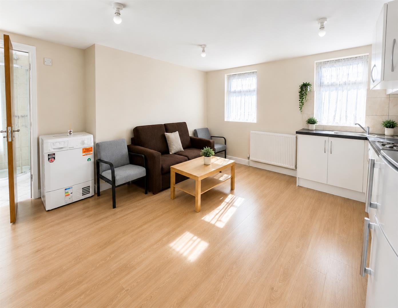 17, Blackberry Farm Close, Hounslow photo 5