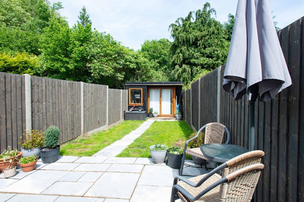 Photos of Pitt Road, Farnborough Village, Orpington, Kent BR6