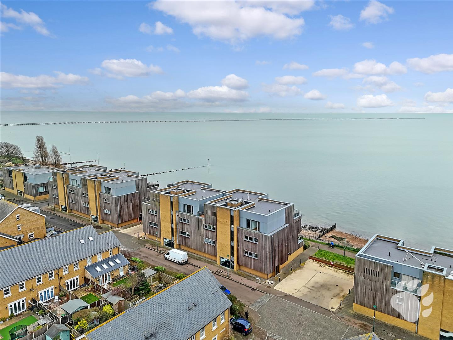 3 bedroom flat for sale 0