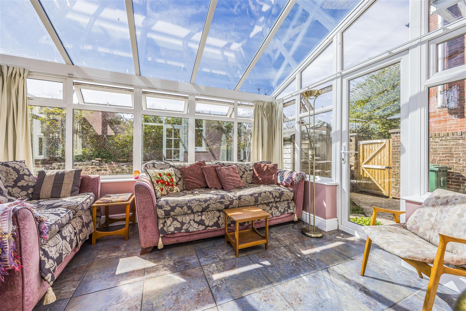 18, Cawley Road, Chichester photo 3