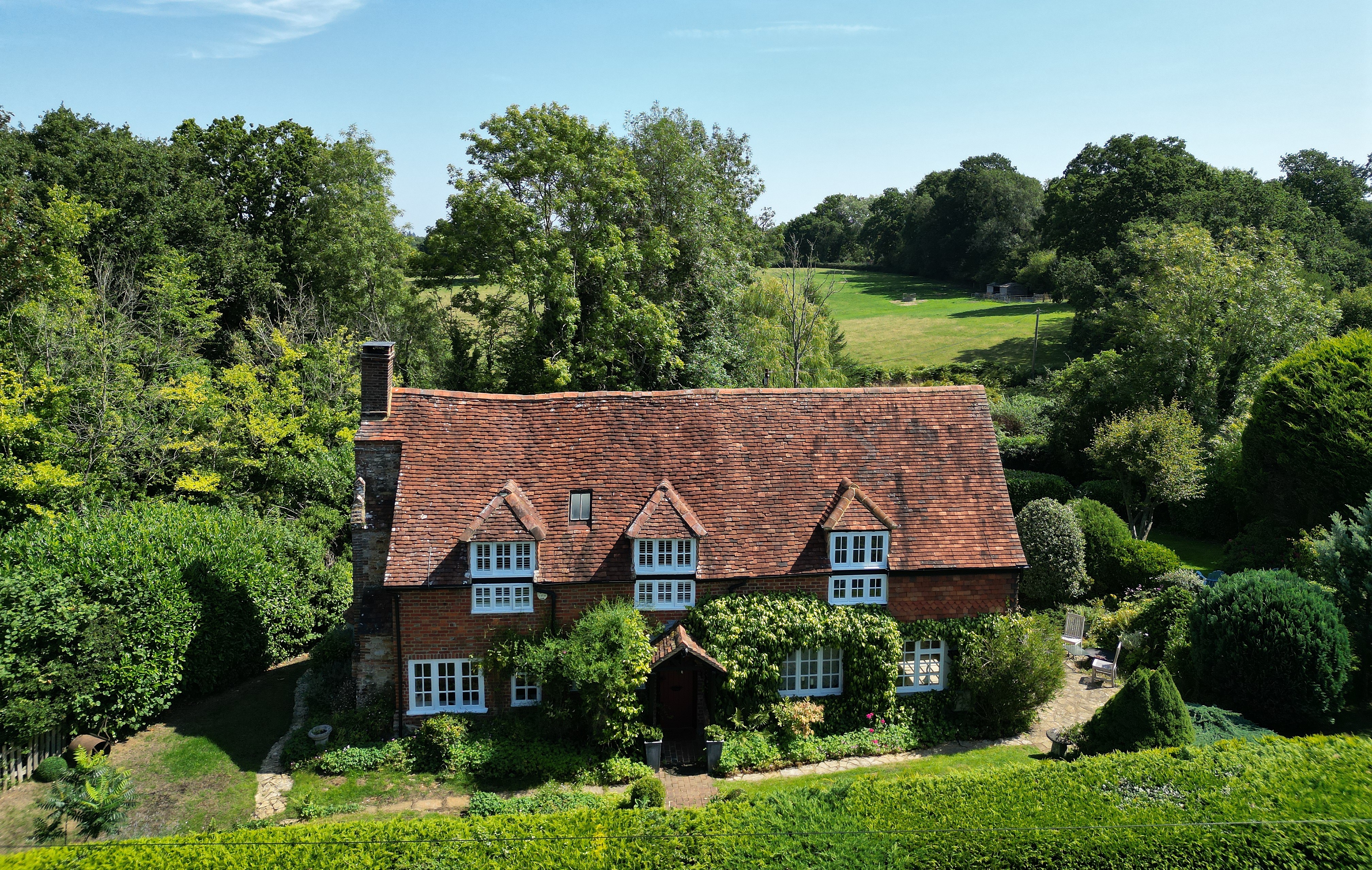 6 bedroom terraced house for sale