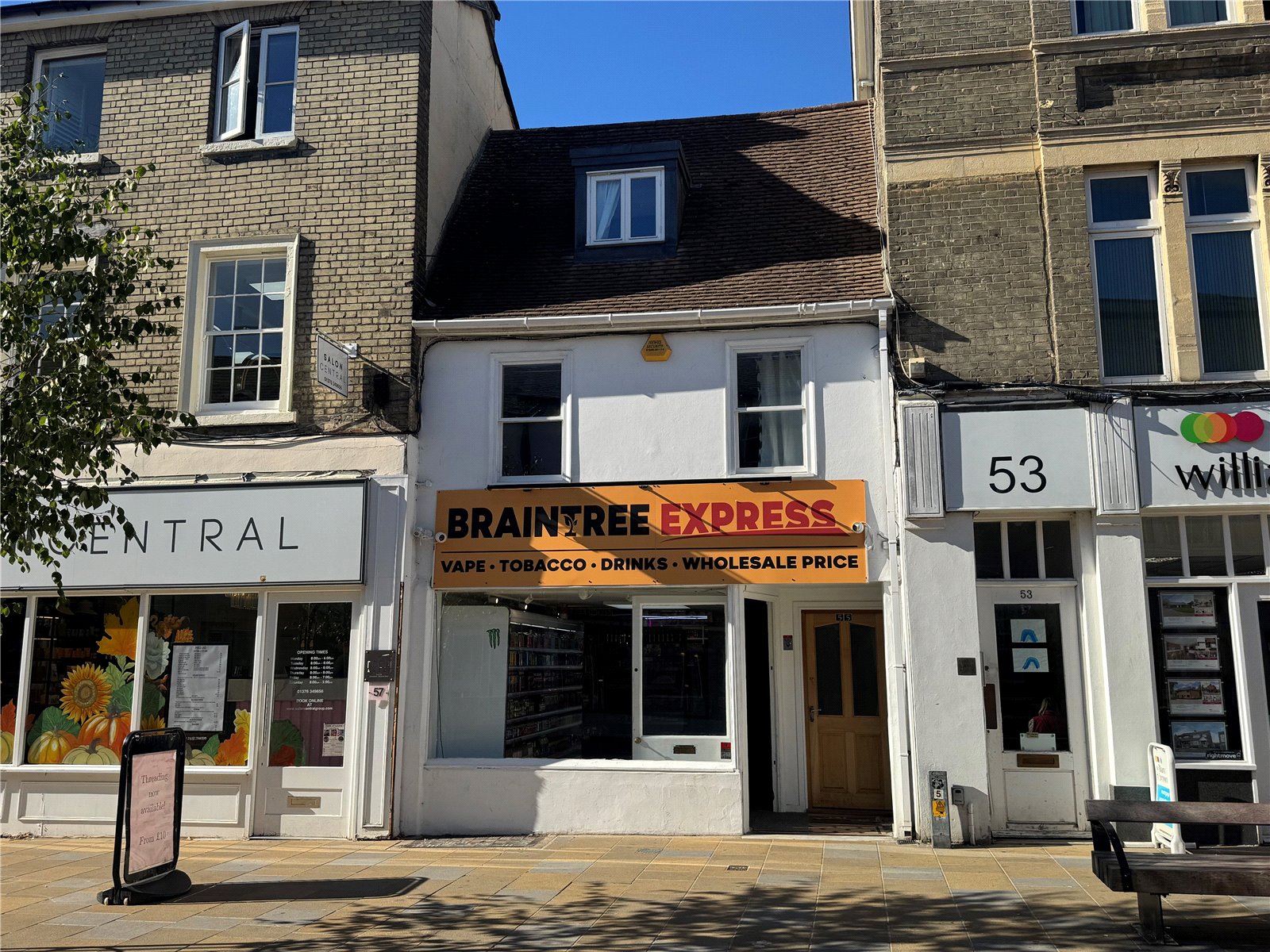 1-bed flat on Flat 55 (1),, High Street, Essex, £970/mo
