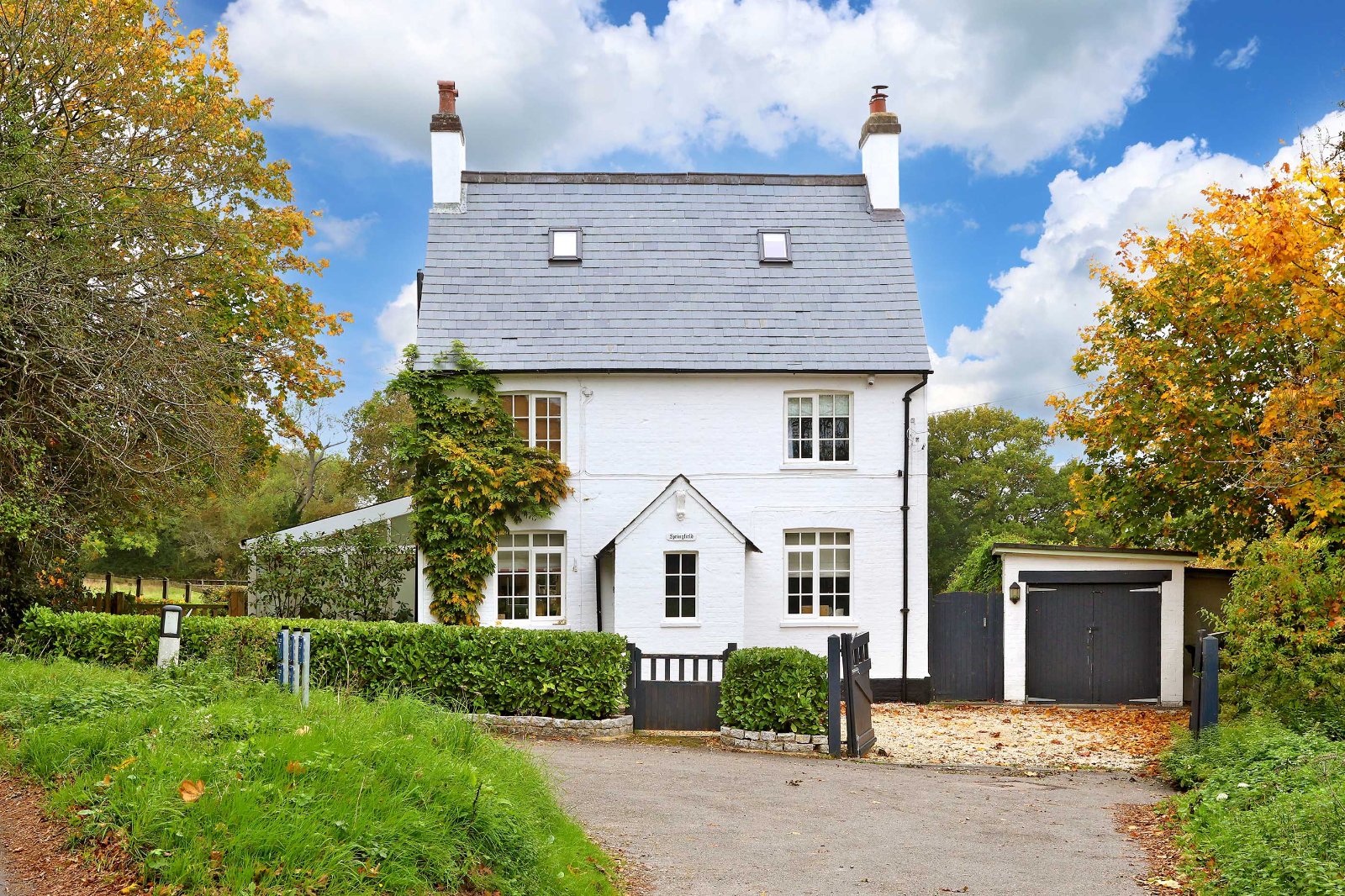 4 bedroom terraced house for sale