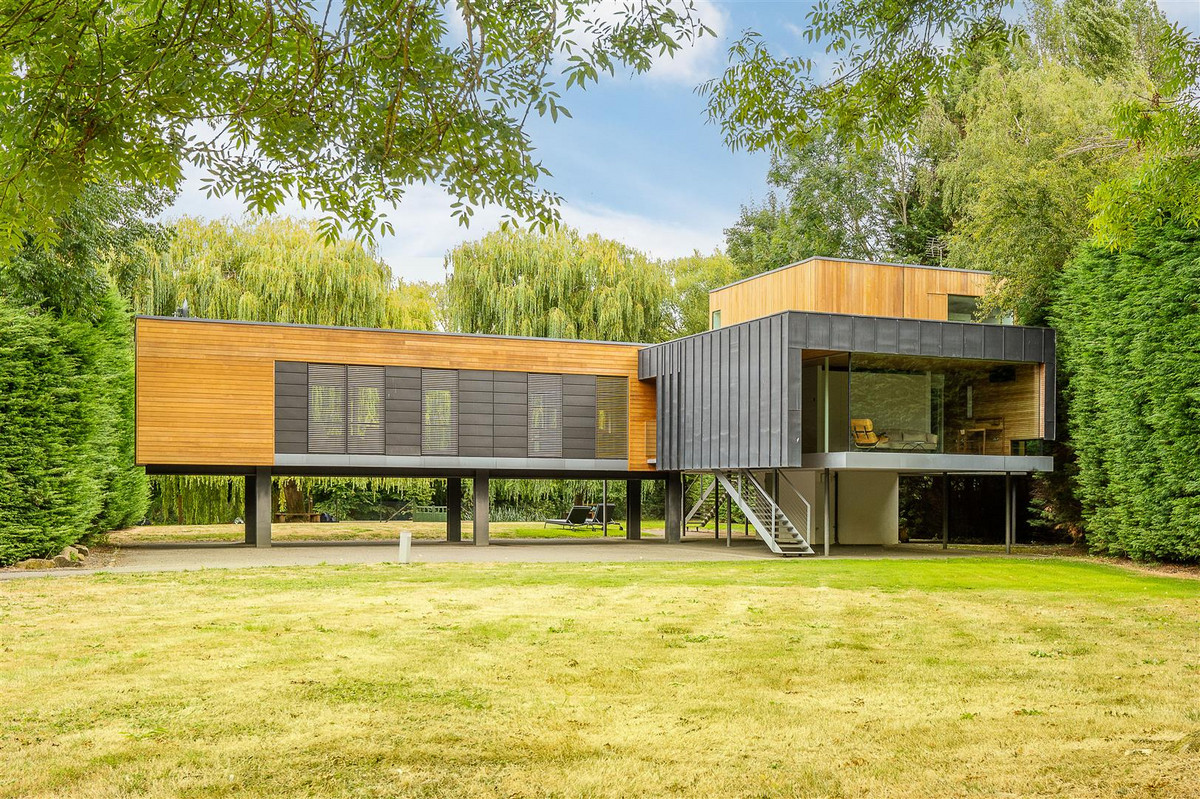 Photos of Loddon Drive, Wargrave, Reading Berkshire RG10 64609061