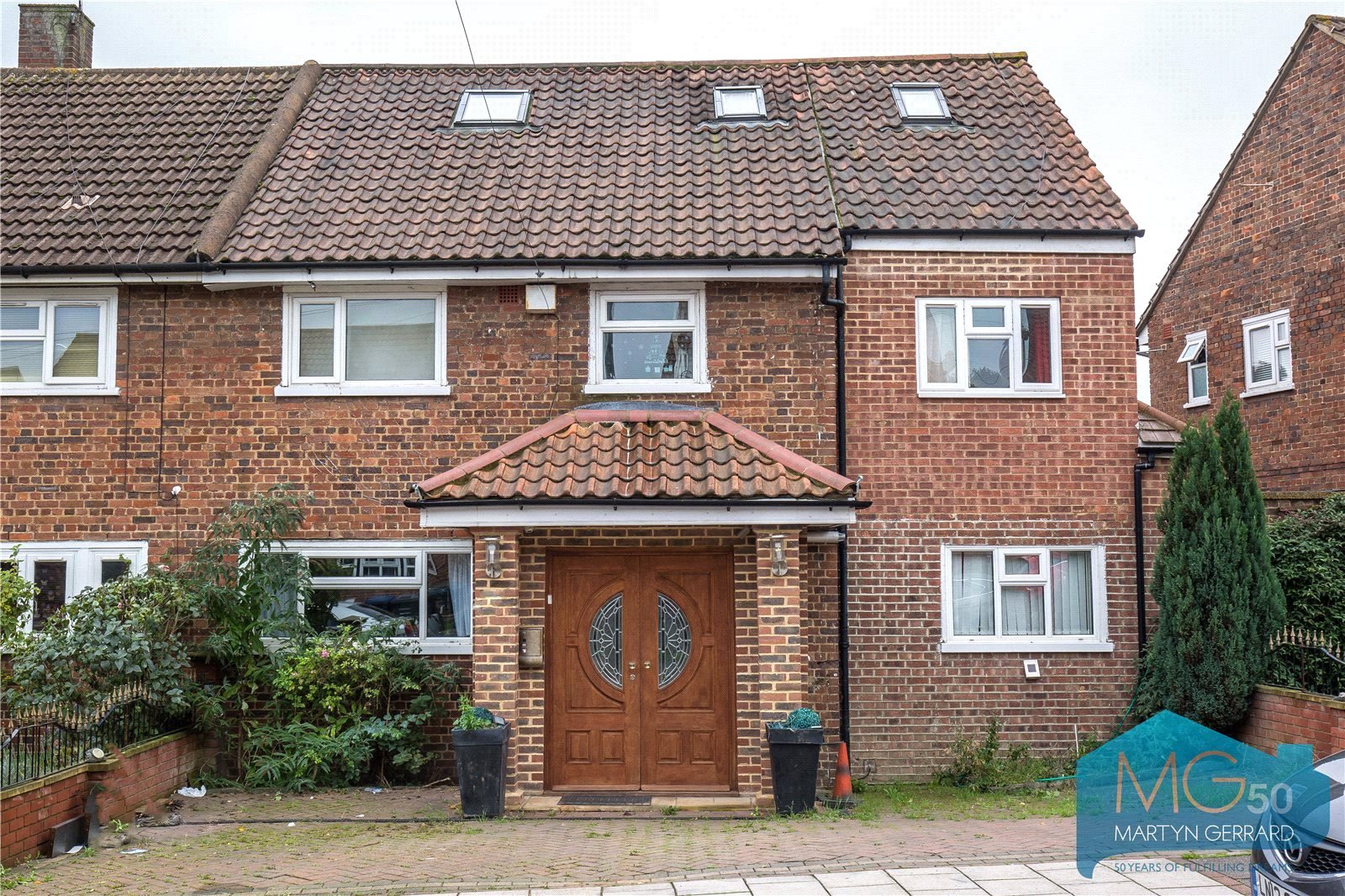 6-bed house on 7, George Crescent, London, £4,260/mo