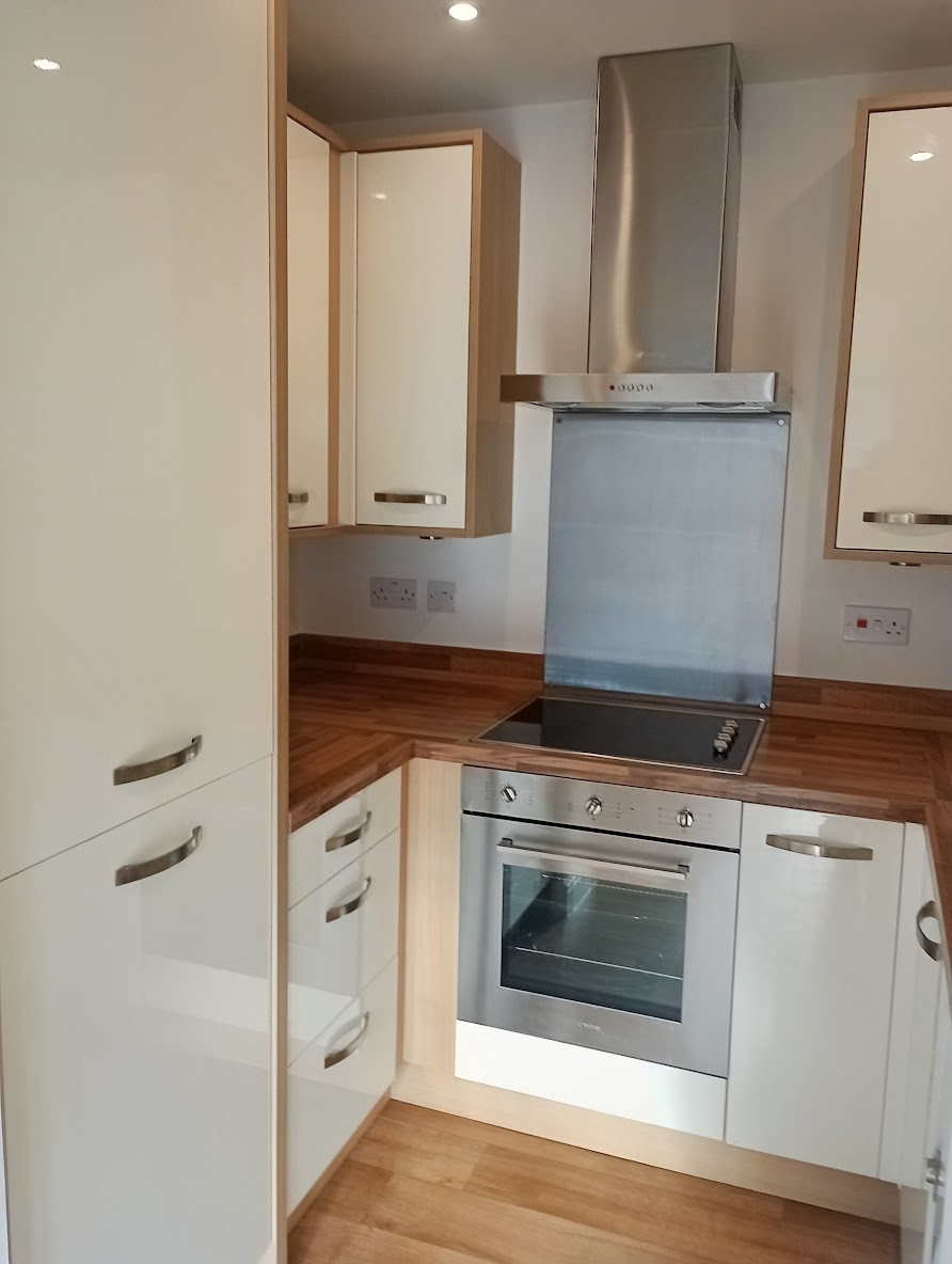 Flat 43, Piazza House, Tonbridge photo 5