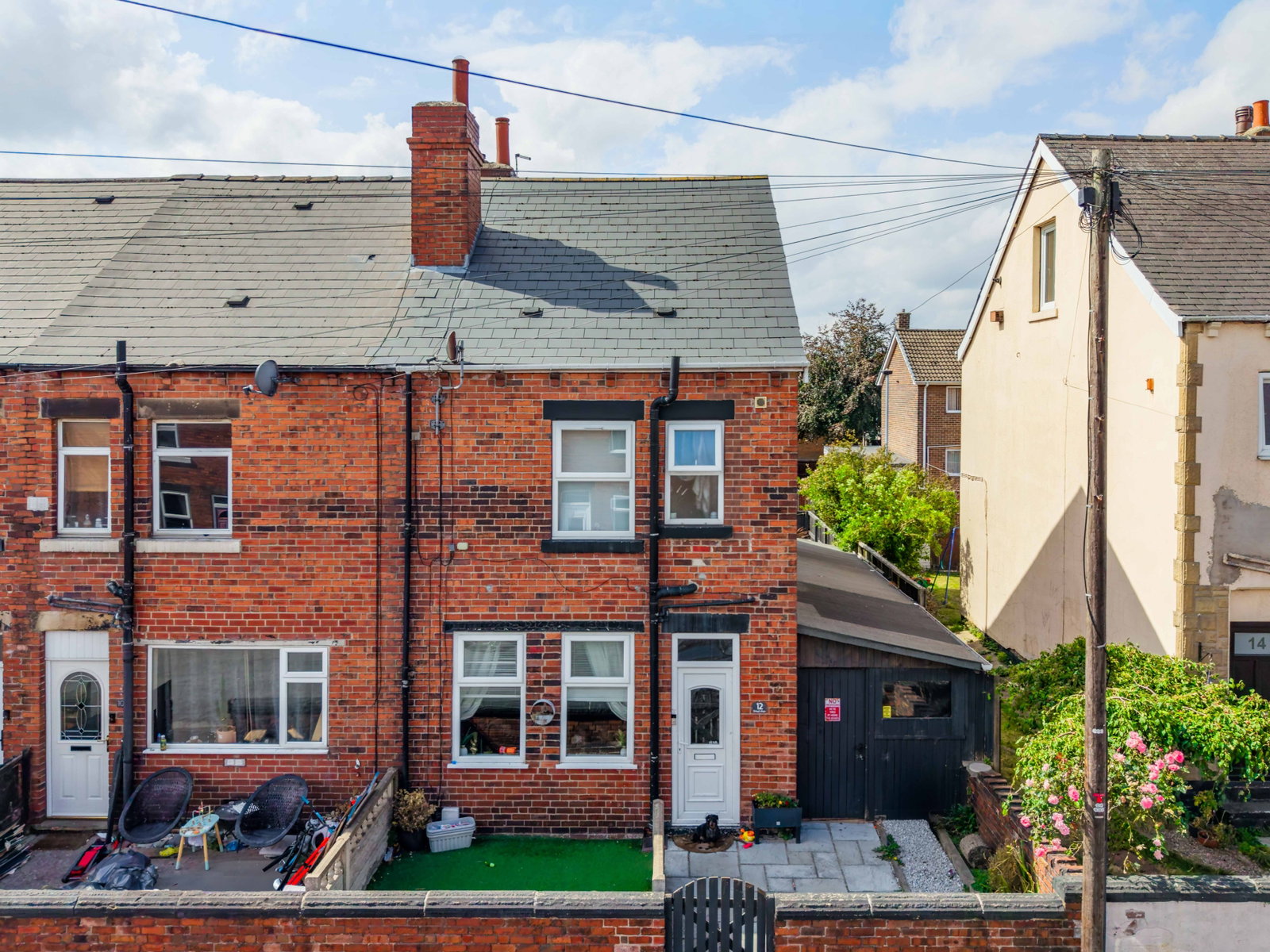 12, Hodroyd Cottages, Barnsley photo 2