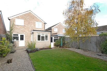 5, Tarrant Avenue, Oxfordshire photo 2