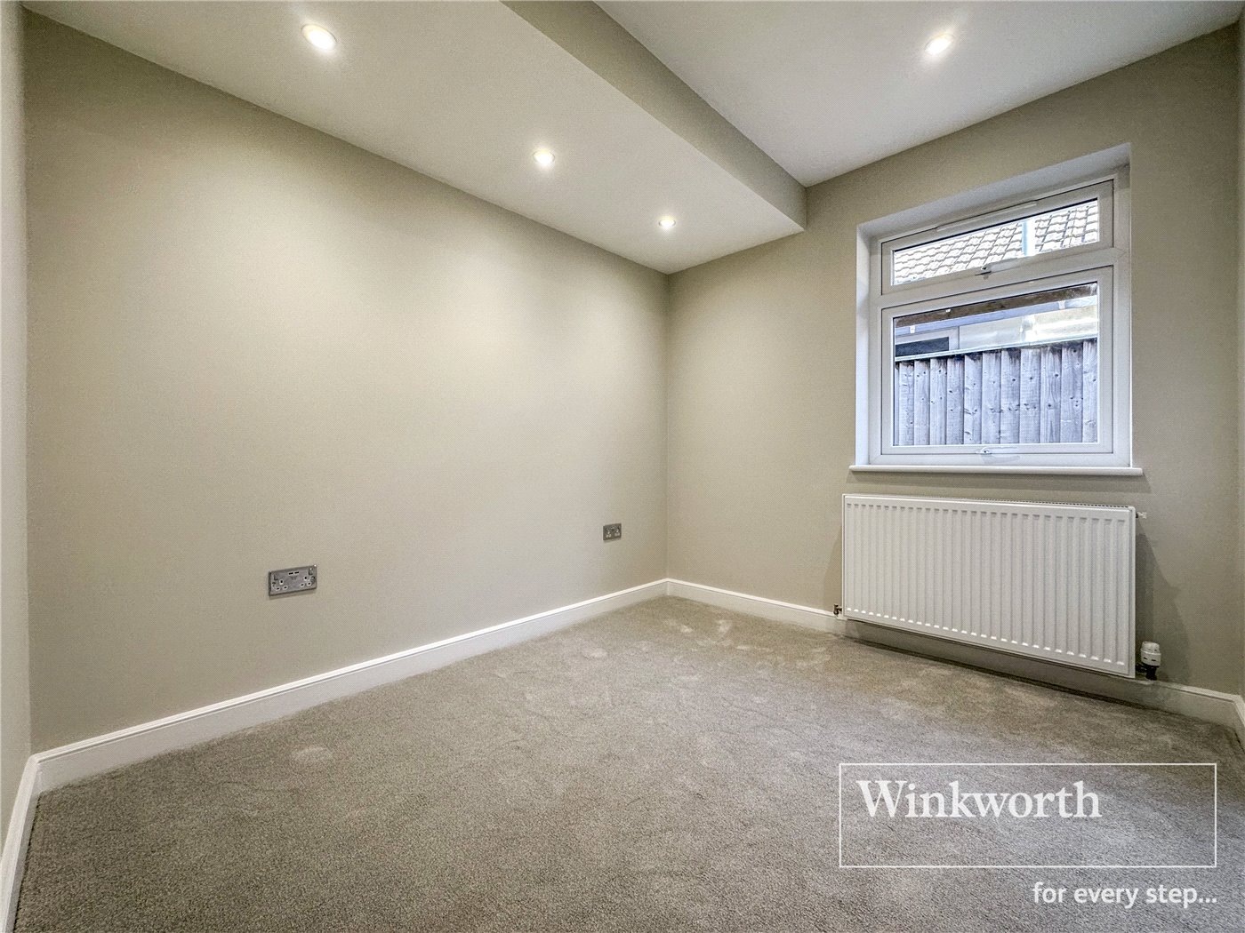 Photos of Coppice Avenue, Ferndown BH22 66189912 PrimeLocation