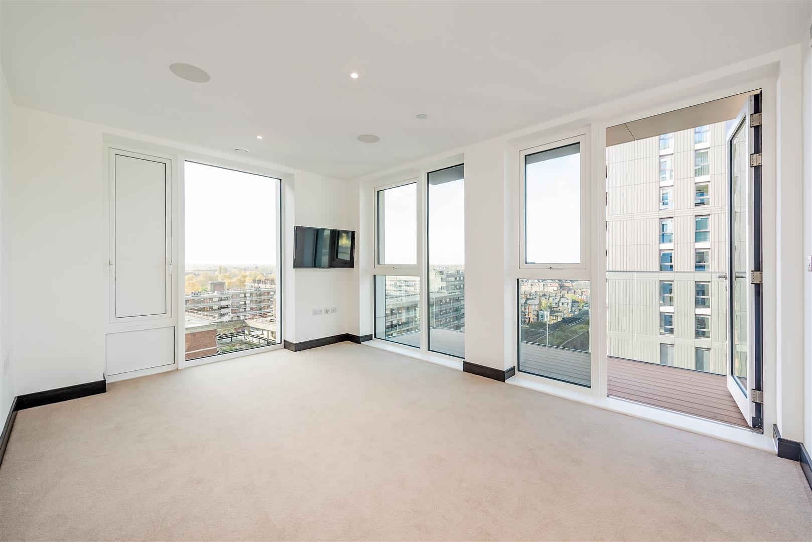 3 bedroom flat for sale 0