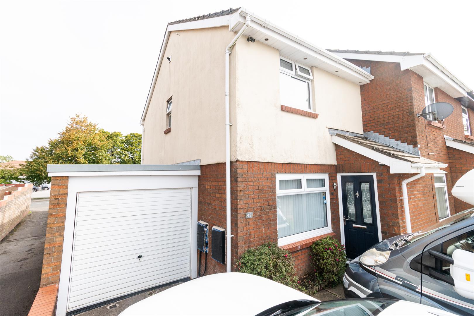 15, Purdey Close, Barry photo 2
