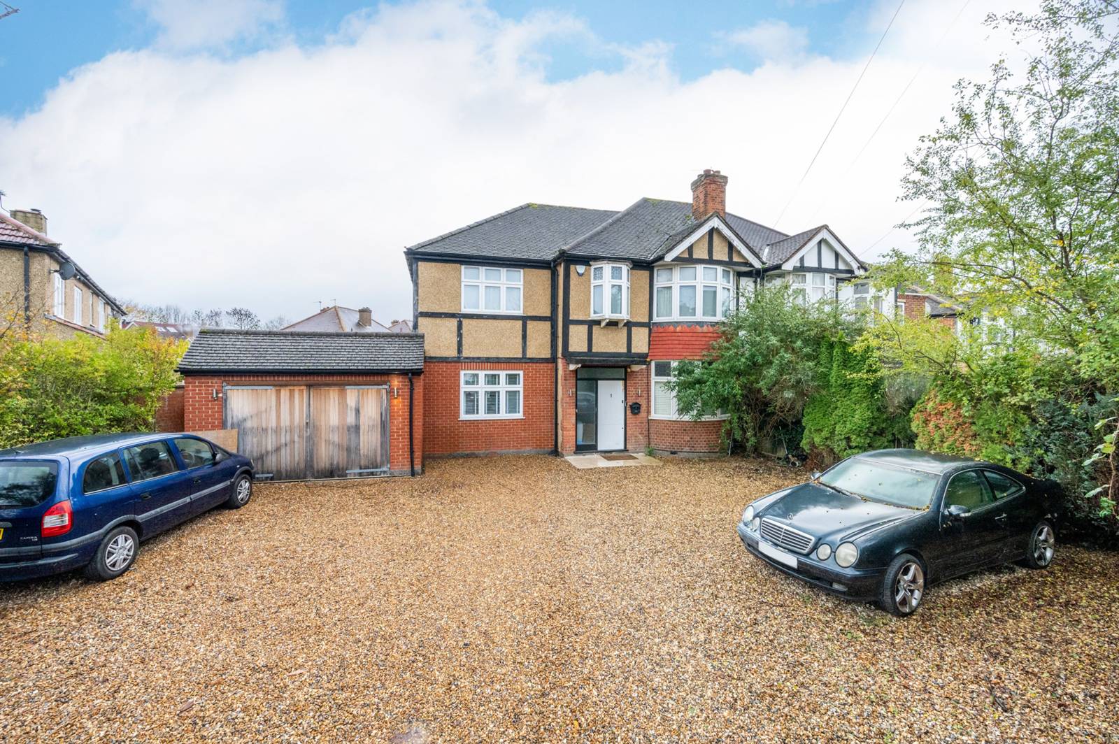 Eywa – Boutique Luxury Residences in Business Bay