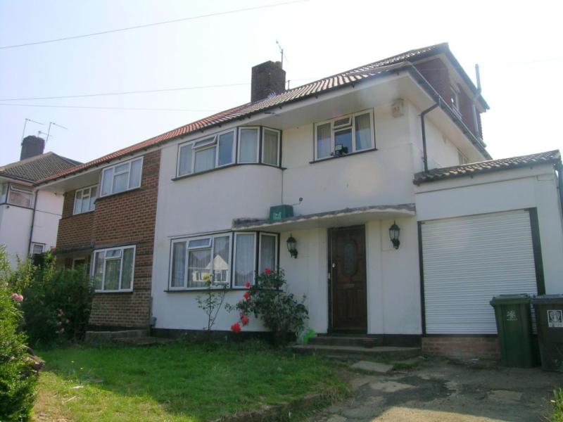 Free property report 101 Langley Way, Watford, WD17 3ED Chimnie
