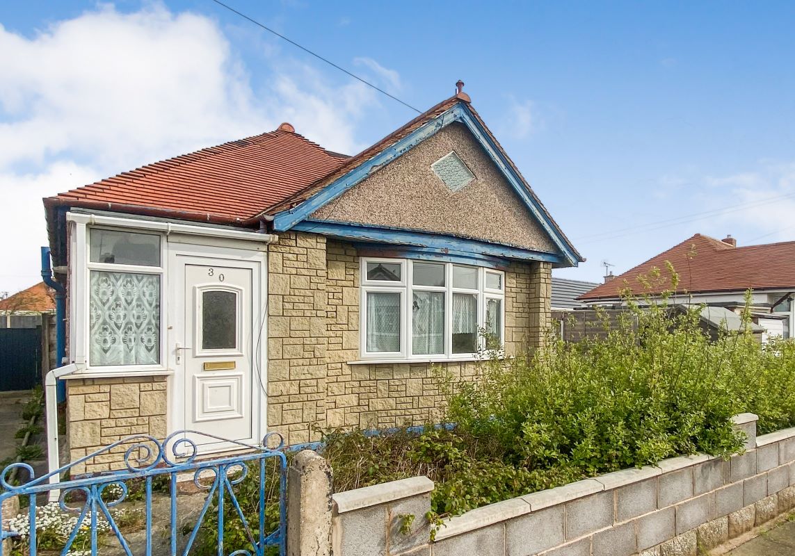 Photos of 30 Ridgeway Avenue, Rhyl, Clwyd LL18 67270279 PrimeLocation