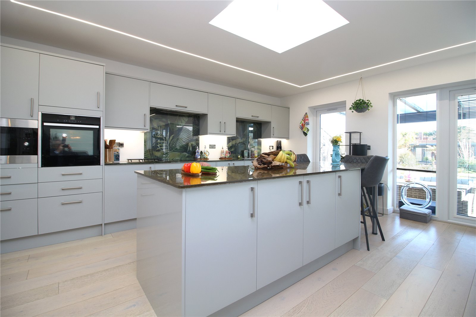 5 bedroom bungalow for sale 0