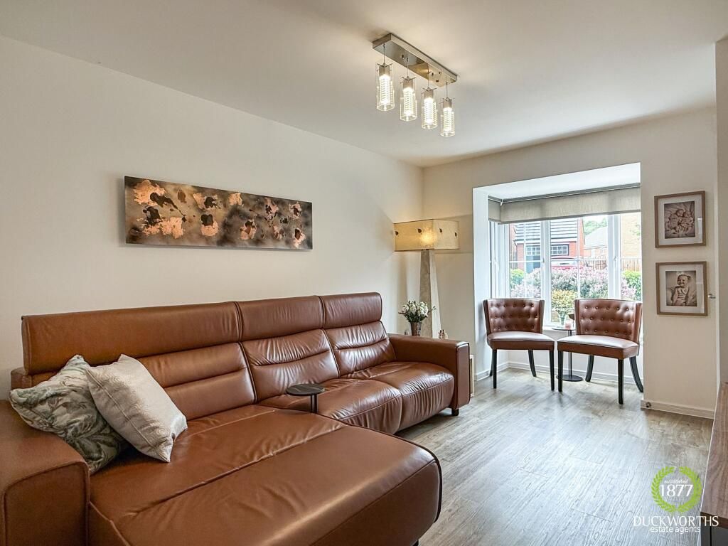 204 Gilbert Road, Grays photo 5
