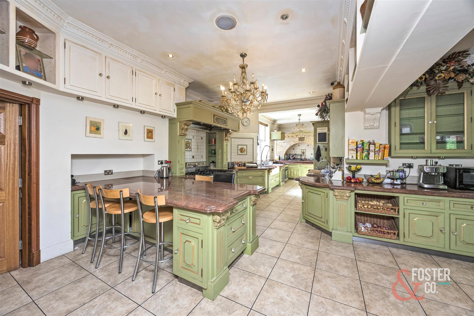 10 bedroom detached house for sale 0