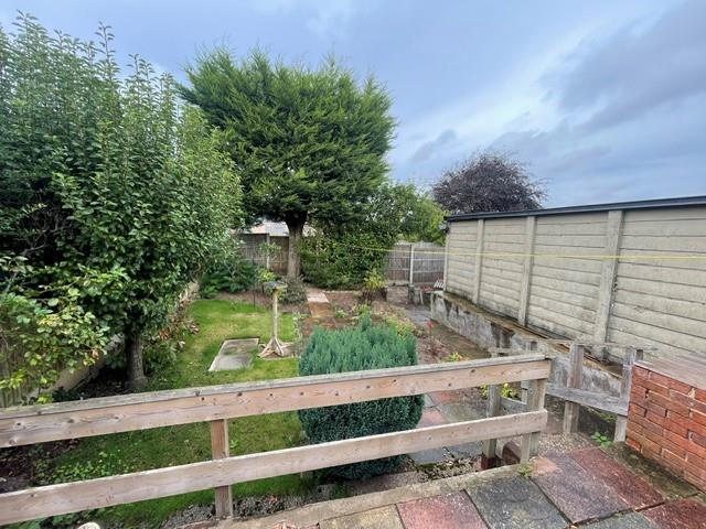 17, Wheatfield Crescent, Mansfield Woodhouse photo 5