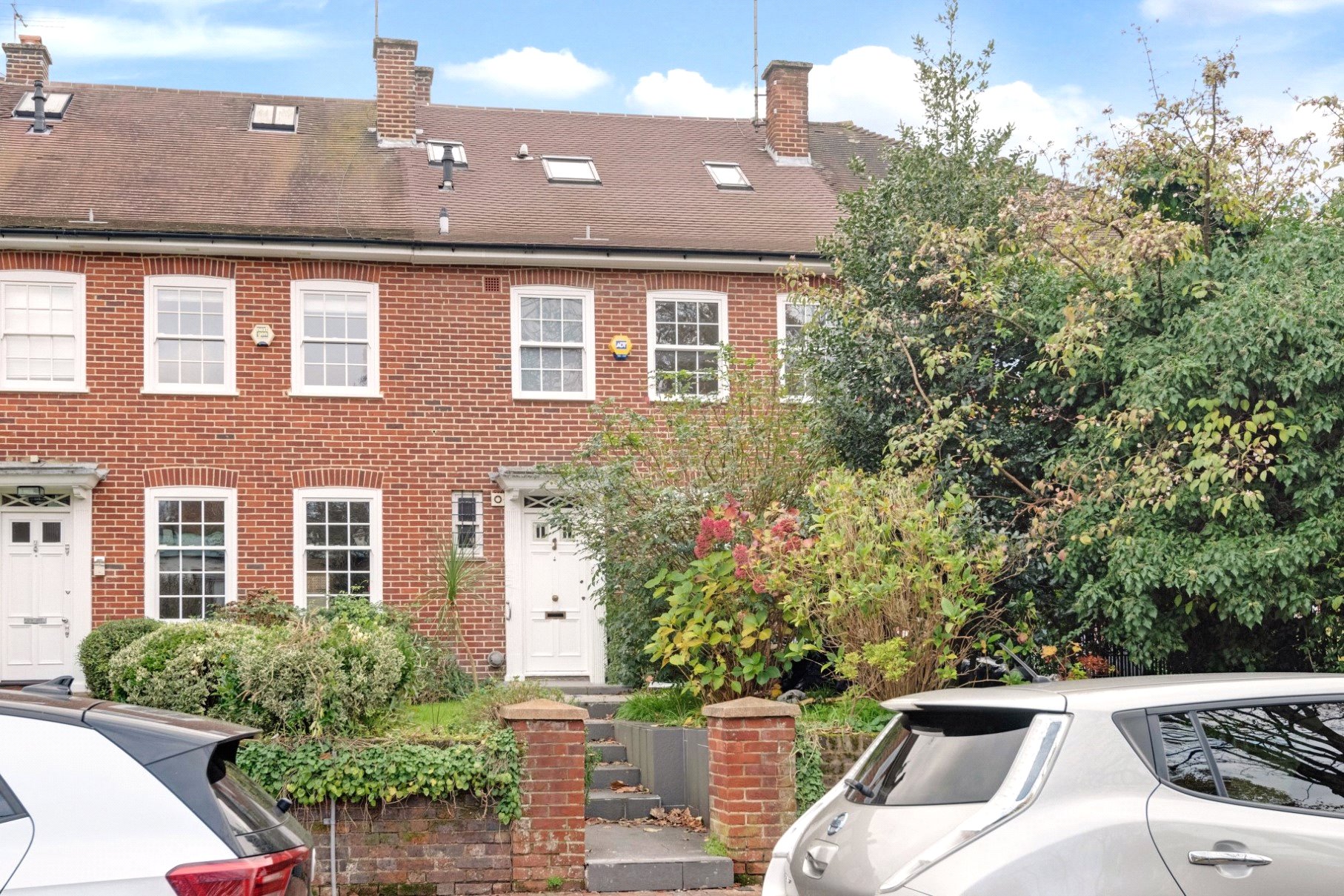 4 bedroom terraced house for sale in London