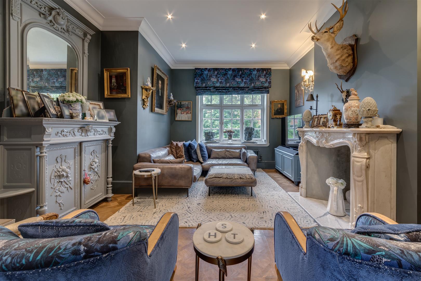 4 bedroom flat for sale 0