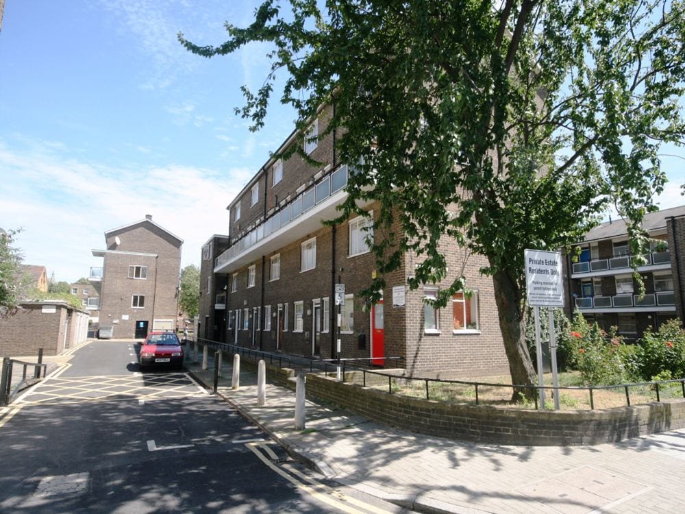 VER  10/09 12, Leda Court, Caldwell Street, Oval photo 2