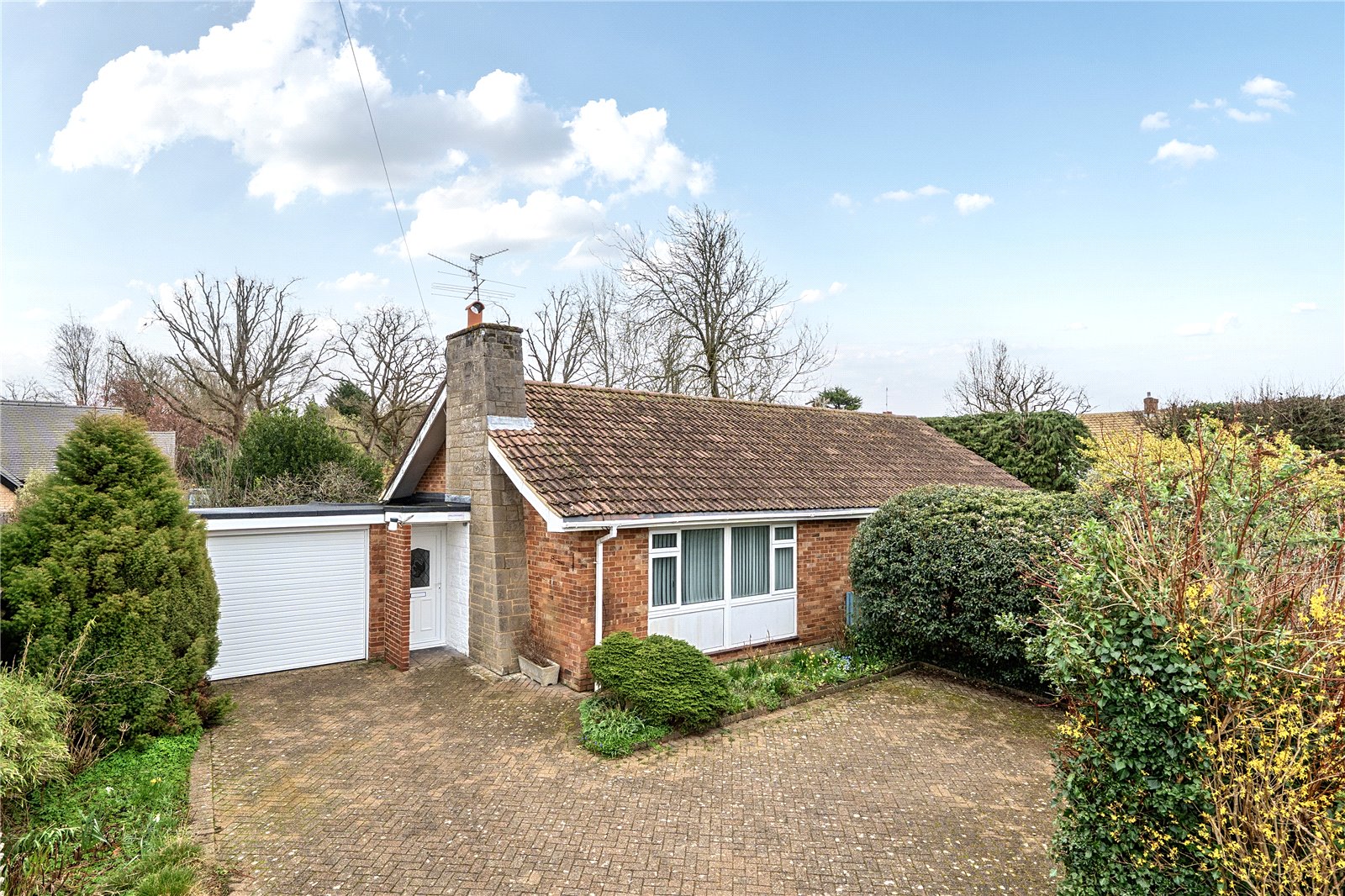 3-bed house on Mallowhurst, 22, Grange Park, Cranleigh, £550,000
