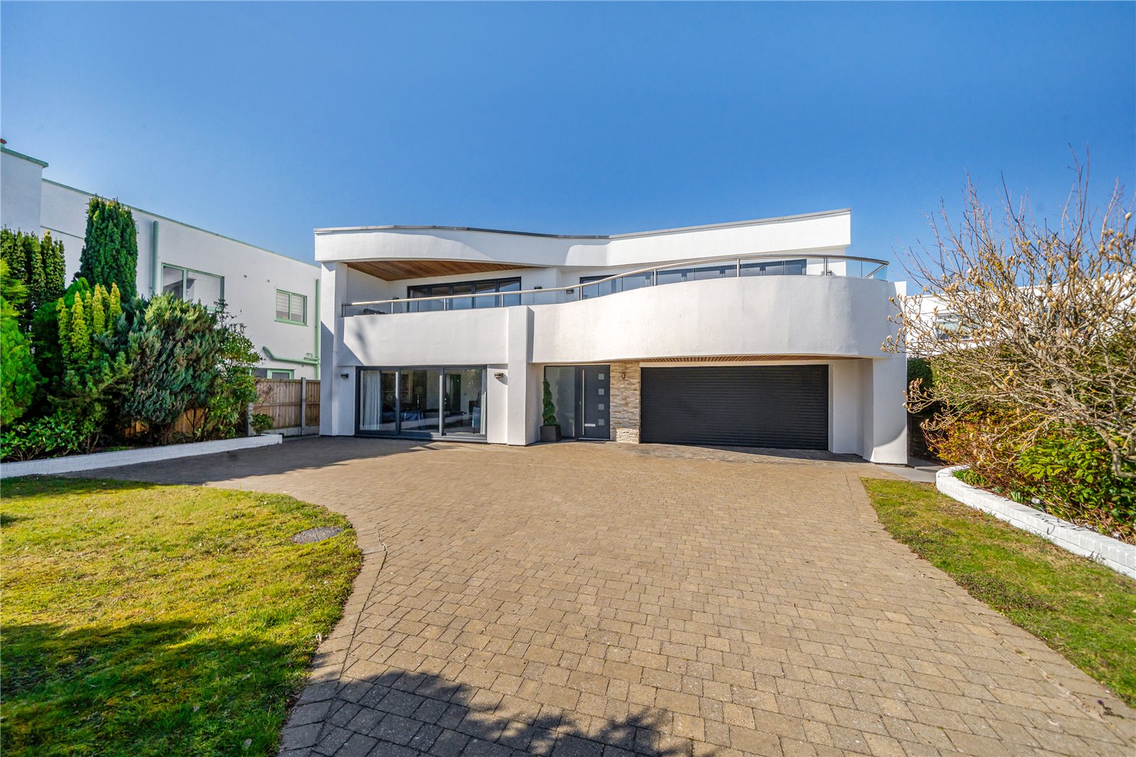 5 bedroom detached house for sale 0