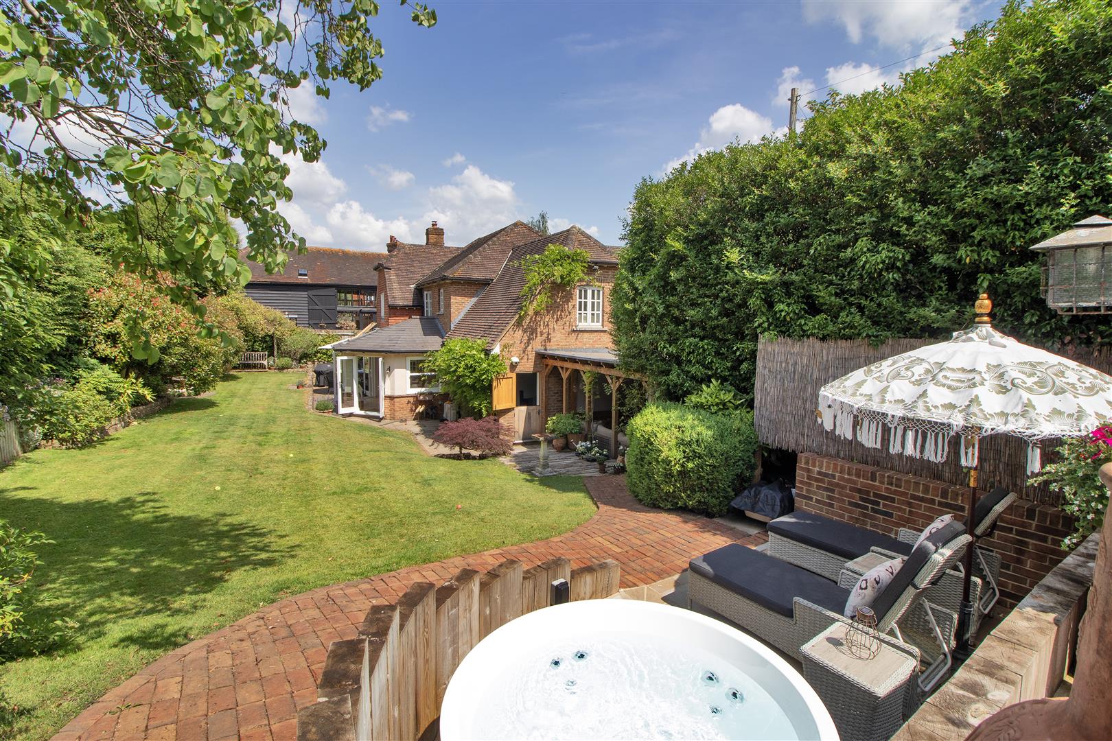 Photos of Saxon Hill, Quebec Avenue, Westerham TN16 65004380