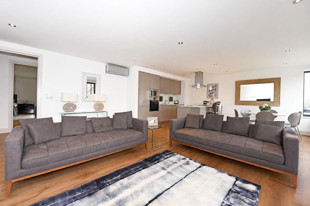 Flat 5, 84, Gloucester Place, London photo 2