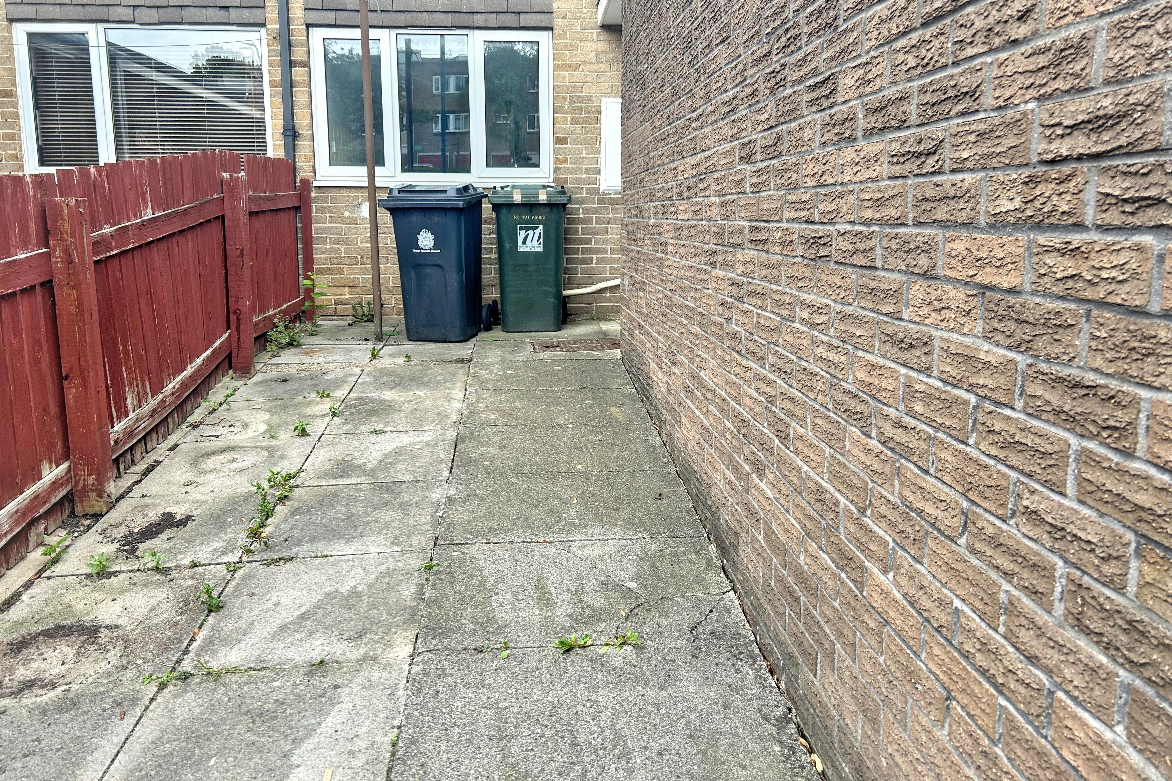65 Hadrian Court, Newcastle Upon Tyne photo 5