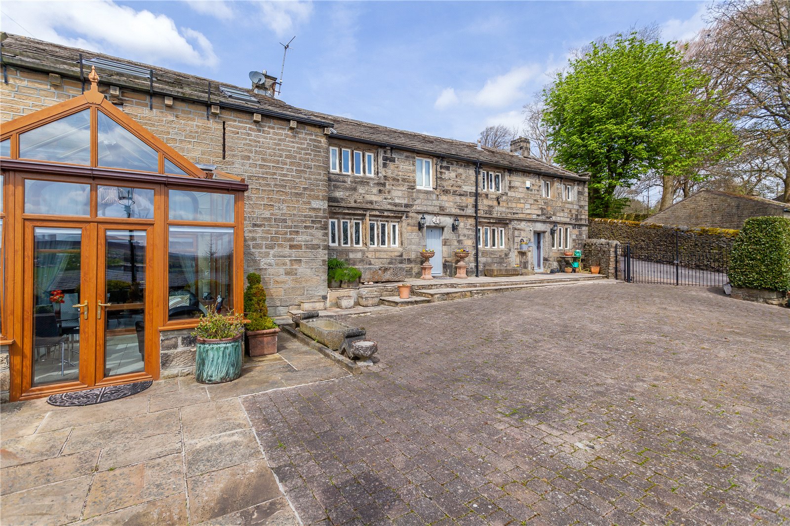 Photos of Oldfield Lane, Oldfield, Keighley, West Yorkshire BD22