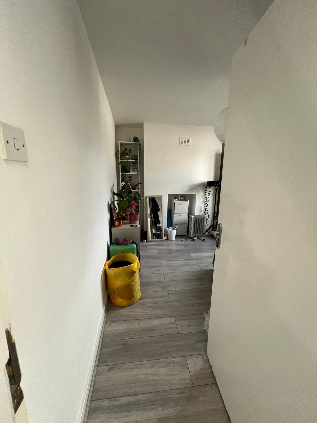 24A , Balls Pond Road, London photo 4