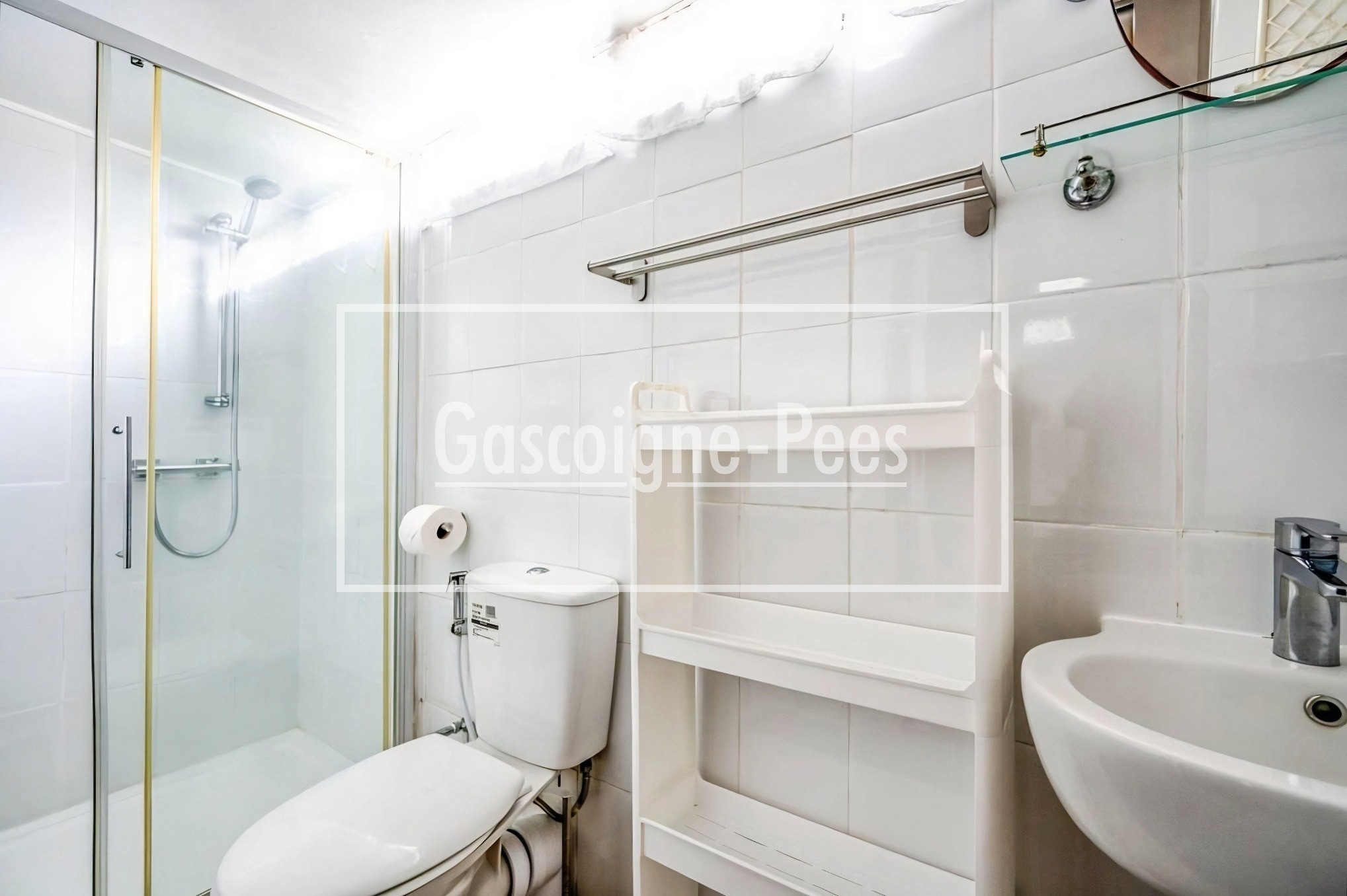 74a, Kingston upon Thames photo 5