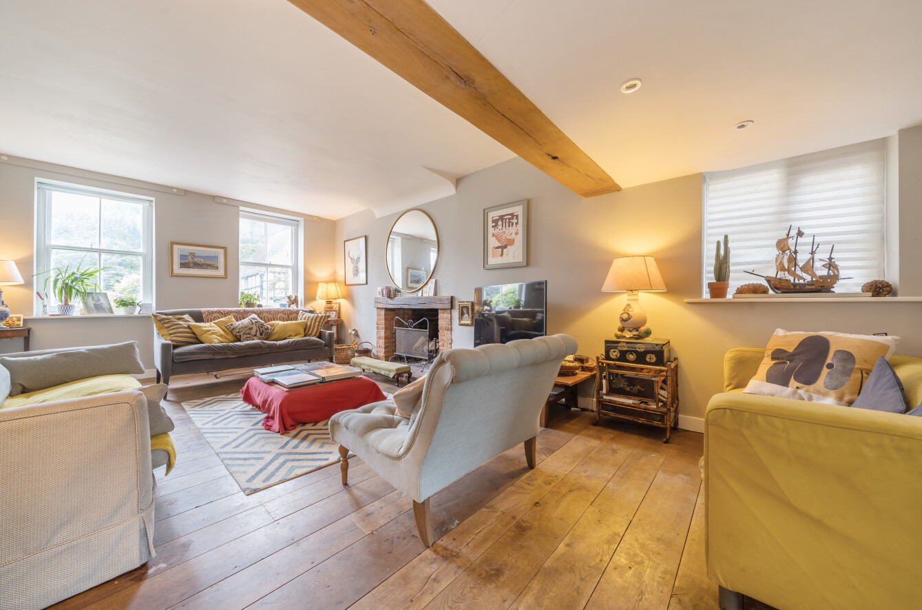 5 bedroom semi-detached house for sale 0