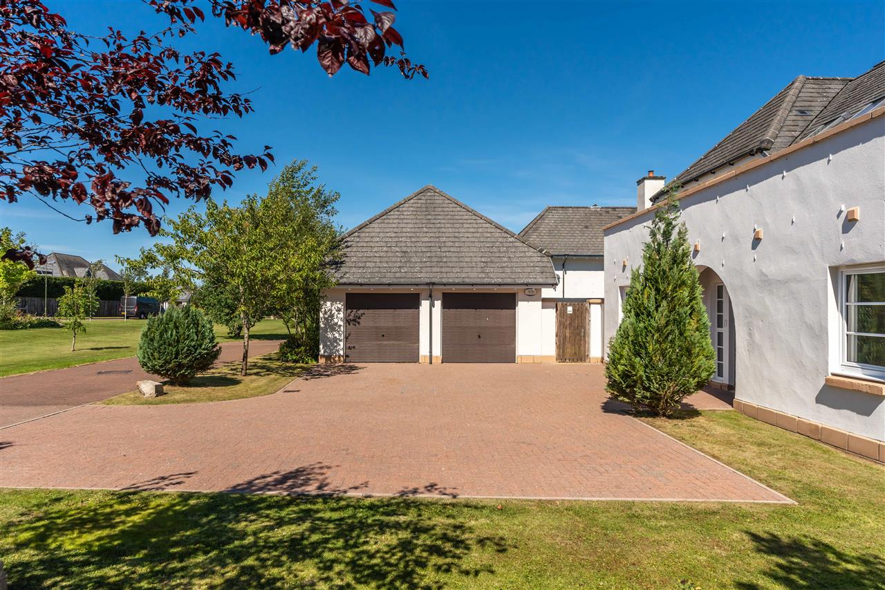 Photos of Mains Place, East Whitburn, Bathgate EH47 62245650