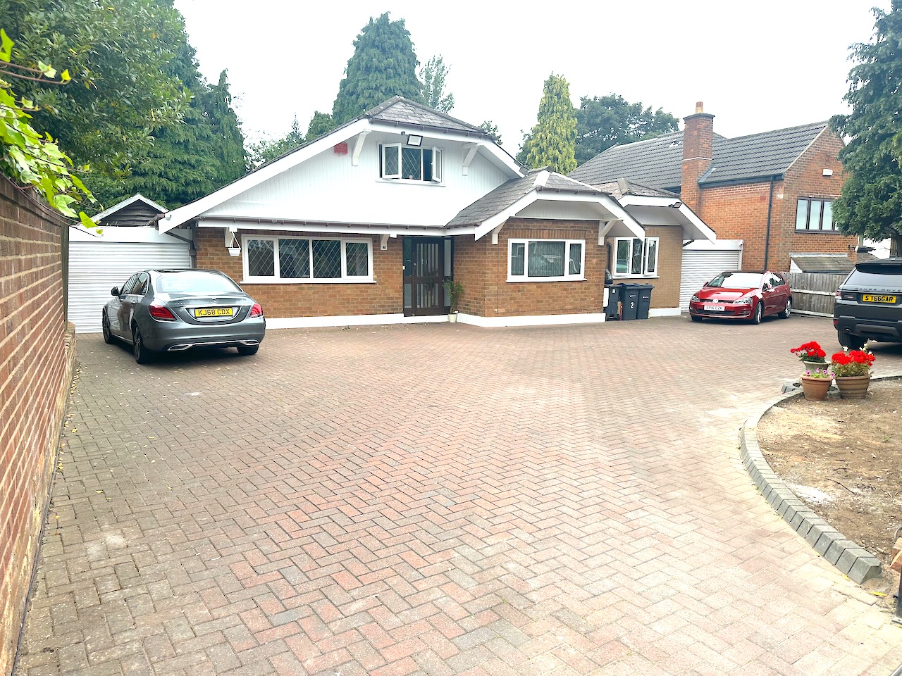 6 bedroom semi-detached house for sale in London