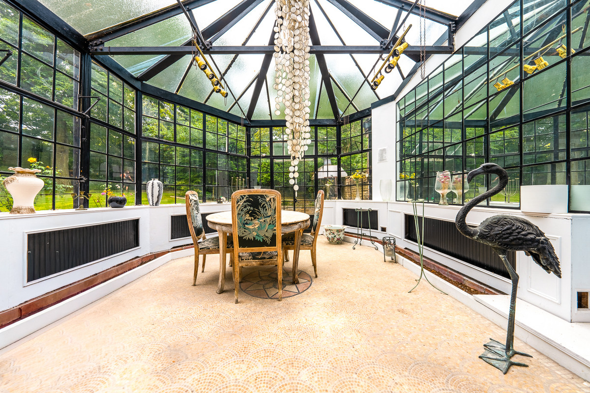 5 bedroom detached house for sale 0