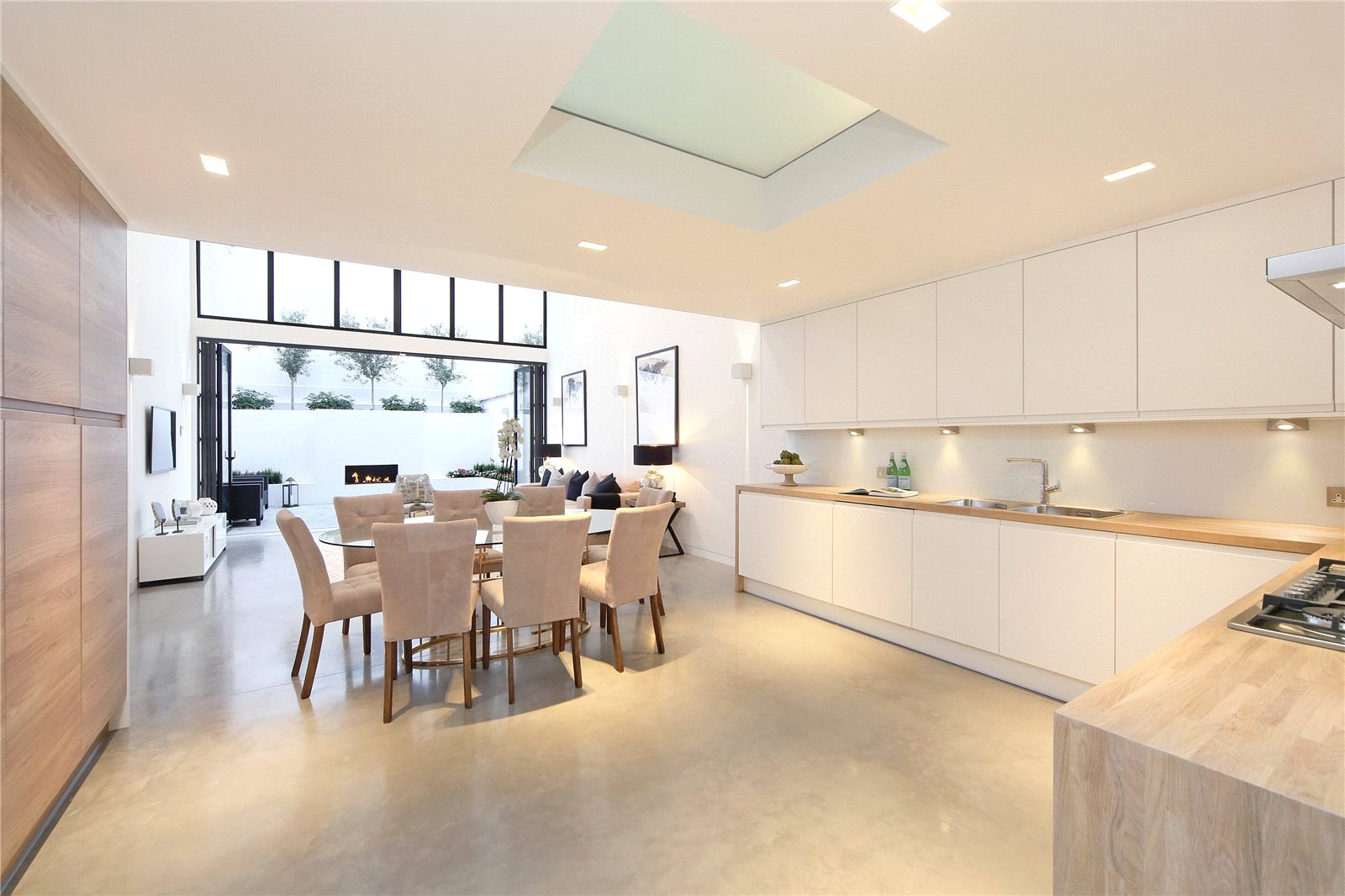 4 bedroom terraced house for sale 0