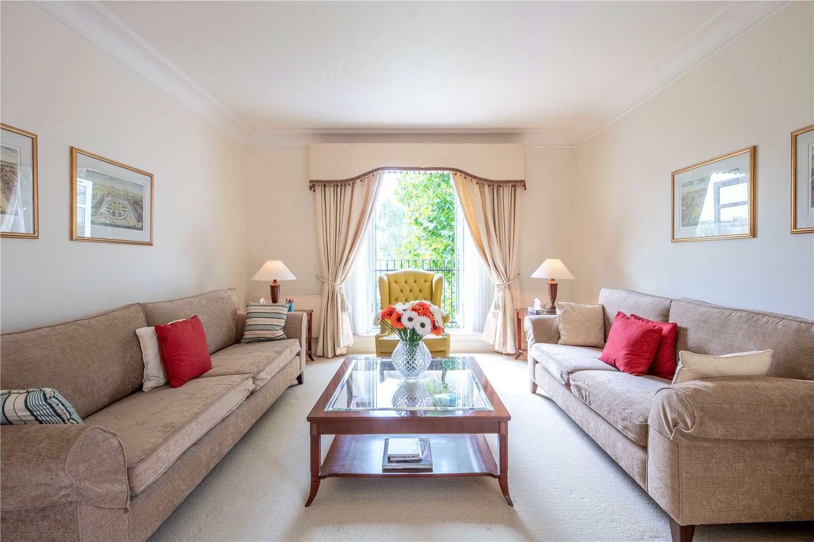 2 bedroom flat for sale 0