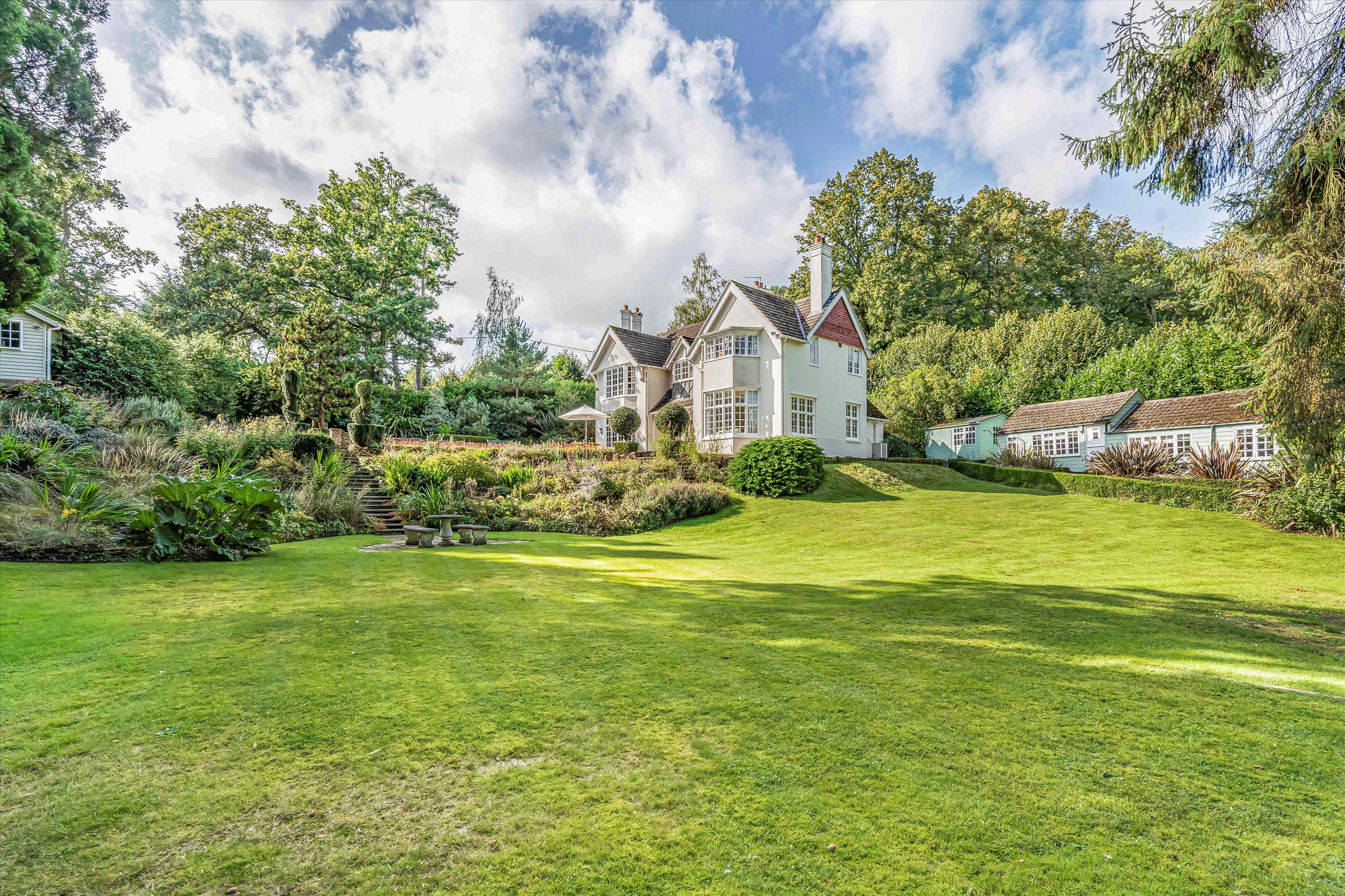 4 bedroom bungalow for sale