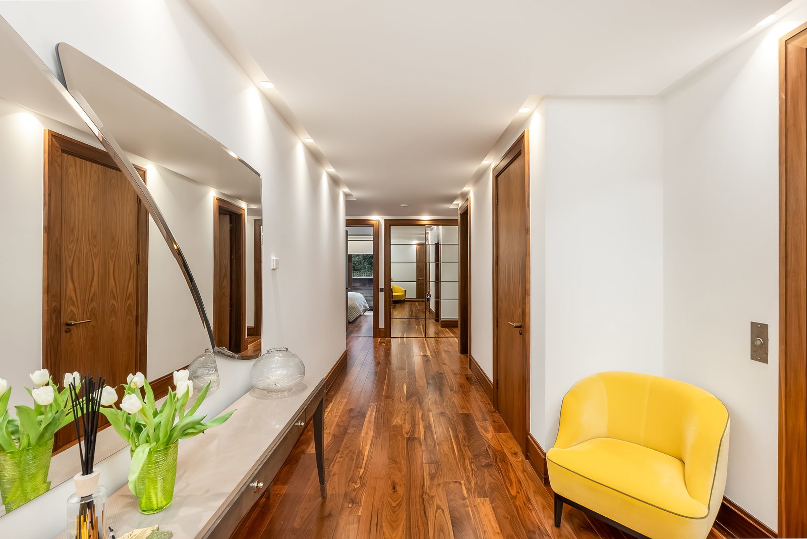 2 bedroom flat for sale 0