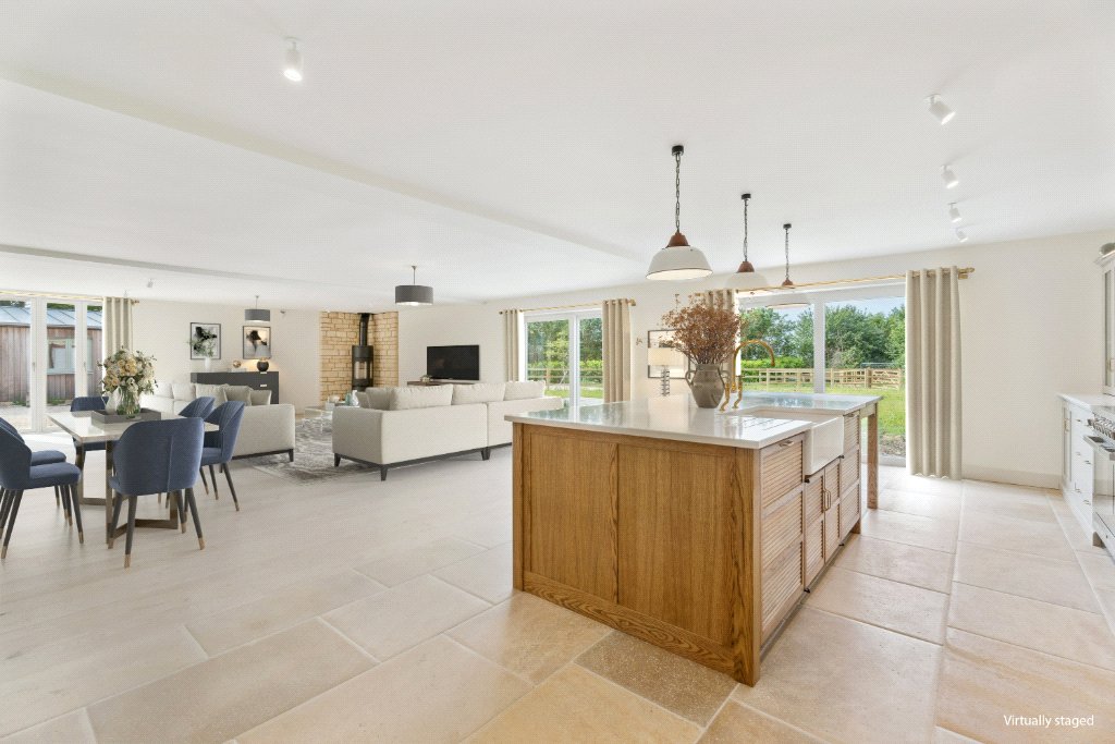 5 bedroom detached new house for sale 0