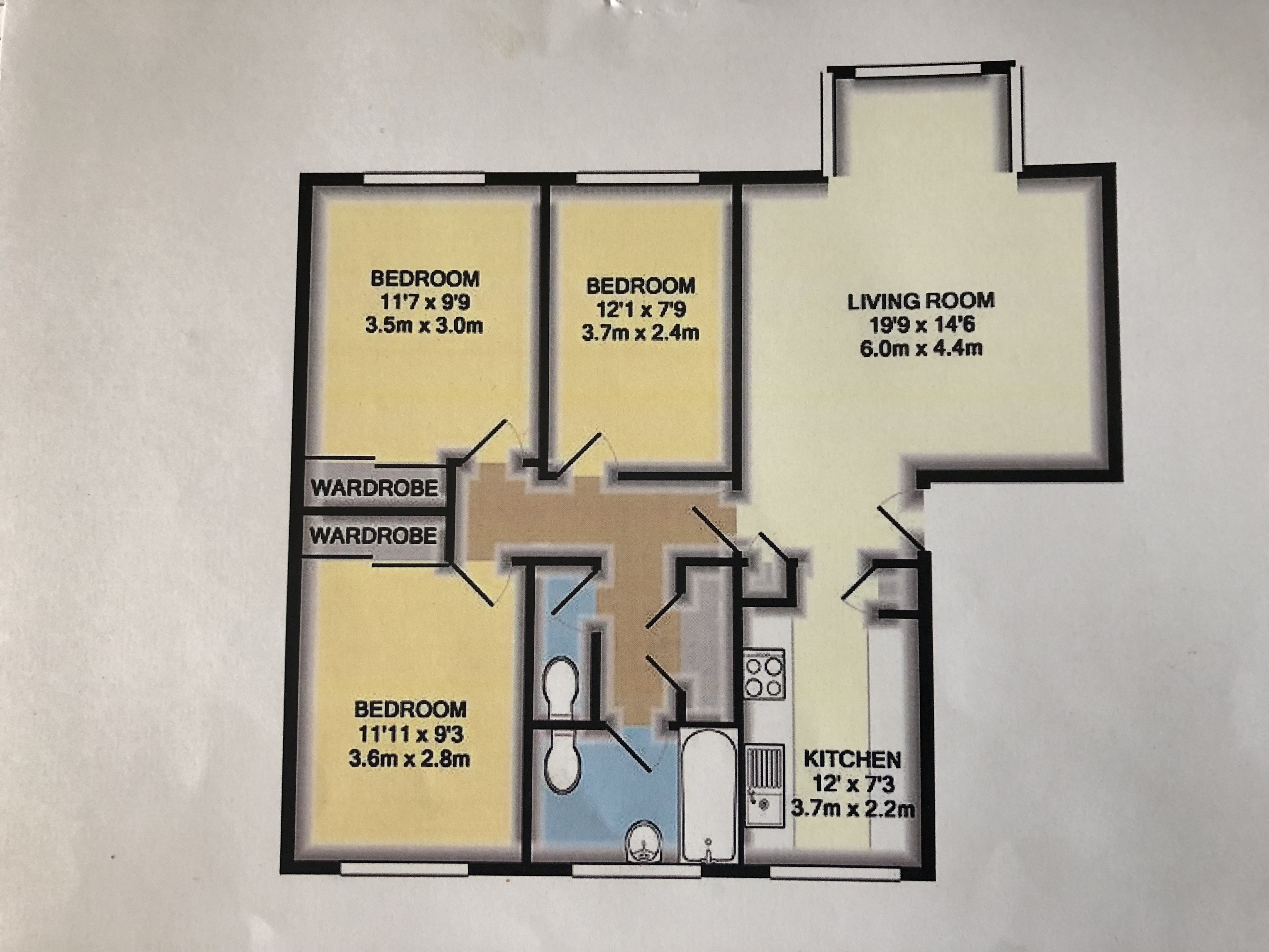 3 Bedrooms Flat to rent in Cedar Close, Staines TW18