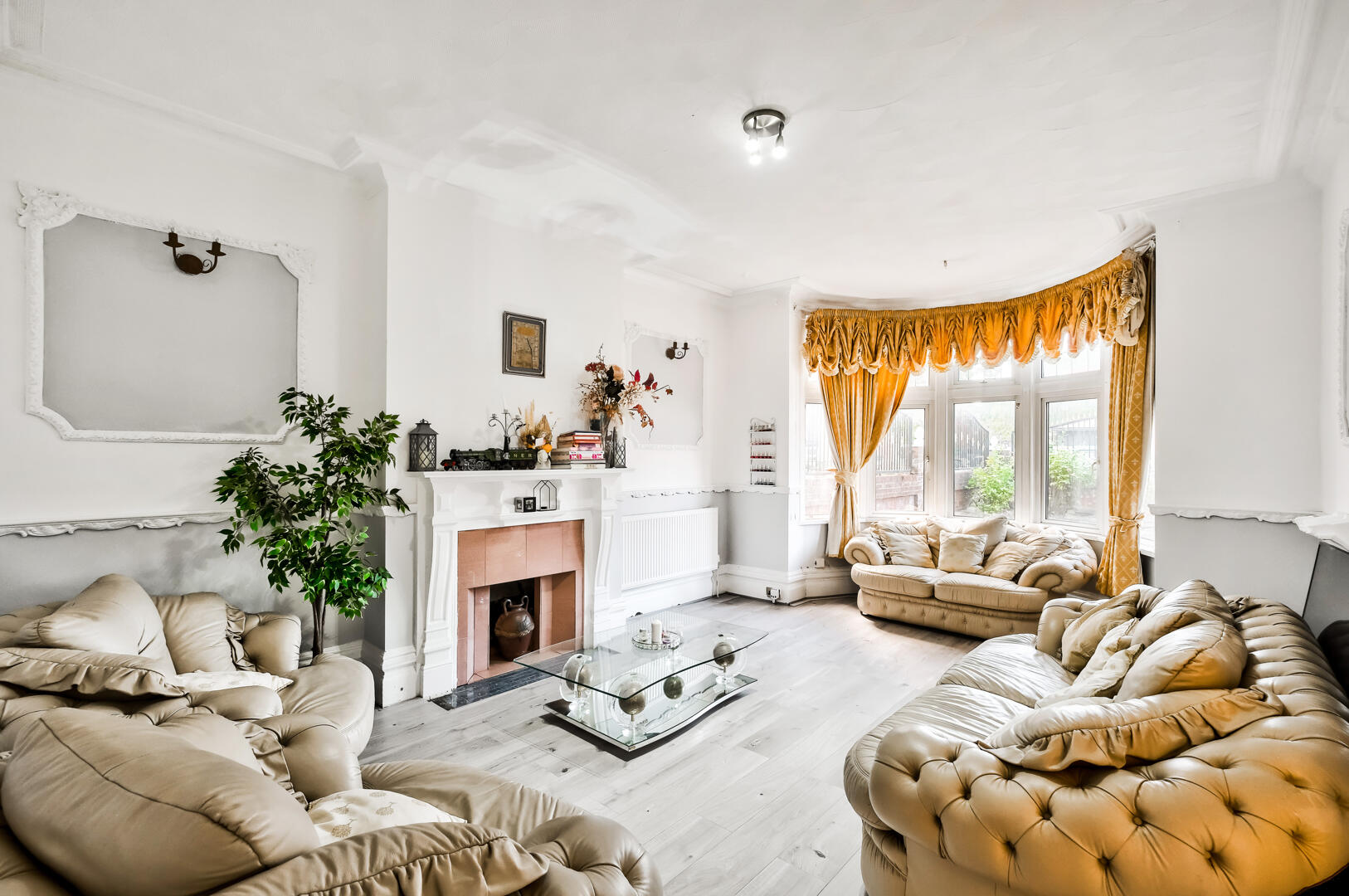 5 bedroom property for sale 0