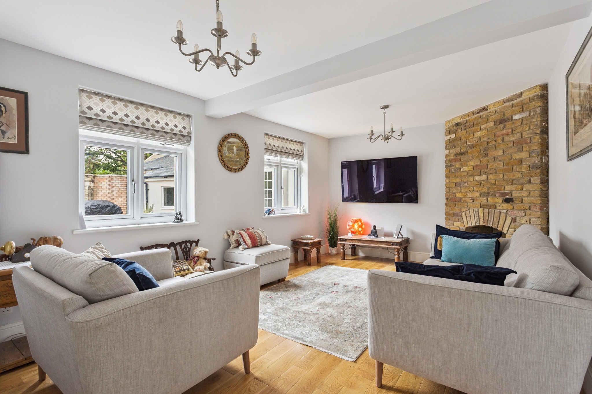 3 bedroom detached house for sale 0